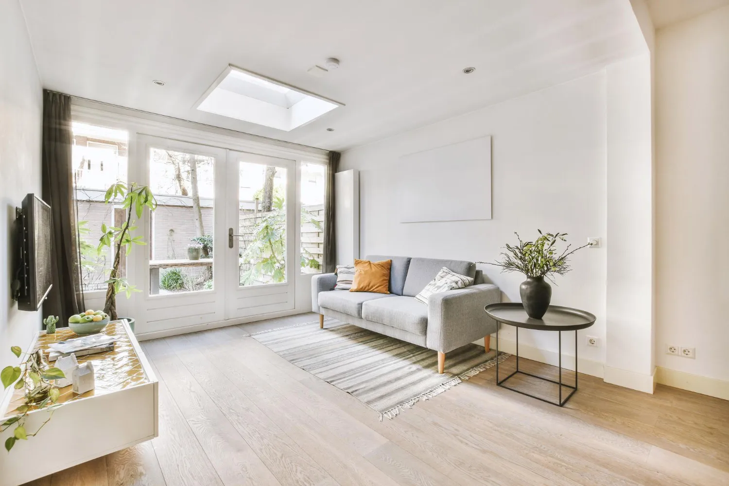 Sample 01 – Home